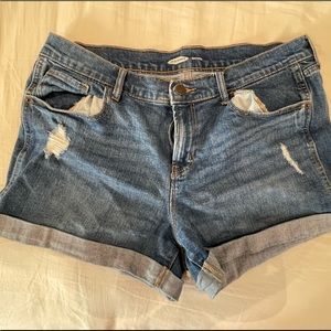 Old navy boyfriend shorts
